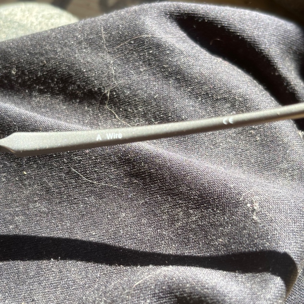 Oakley A wire sunglasses - Picture 4 of 5